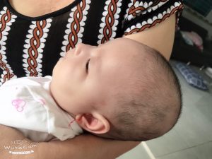 Dịch vụ xỏ lỗ tai cho bé sơ sinh